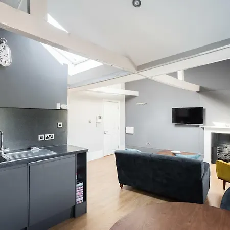 The Harbourside Loft - Stylish & Modern 1bdr * Bristol