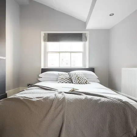 Apartment The Harbourside Loft - Stylish & Modern 1bdr Bristol