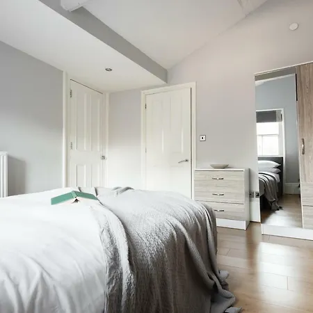 The Harbourside Loft - Stylish & Modern 1bdr *
